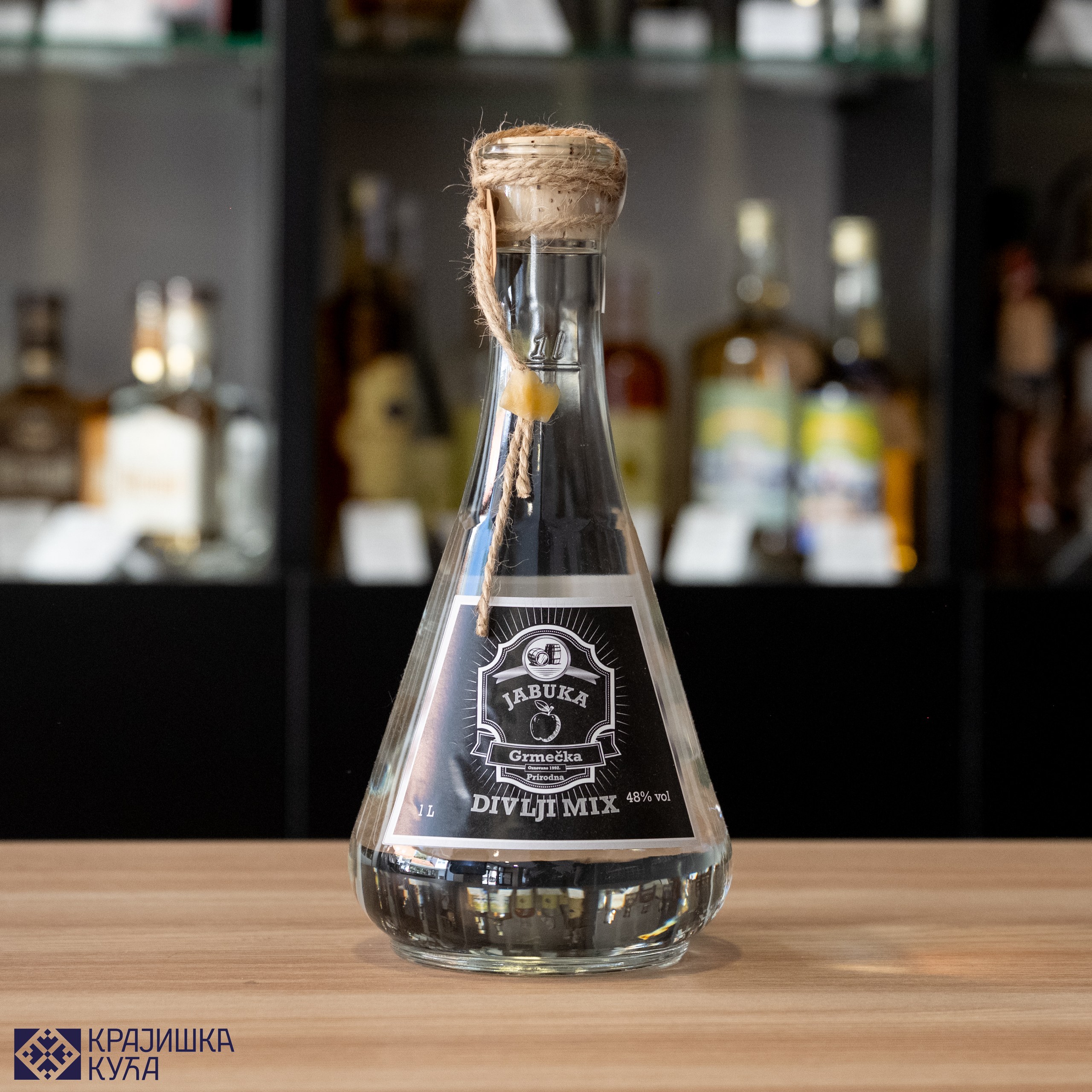 Jabukovača 48% 1l Ledenac